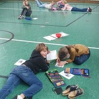 Superheldentag: Mutig und stark gegen Mobbing (Klasse 4b) Superheldentag: Mutig und stark gegen Mobbing (Klasse 4b)